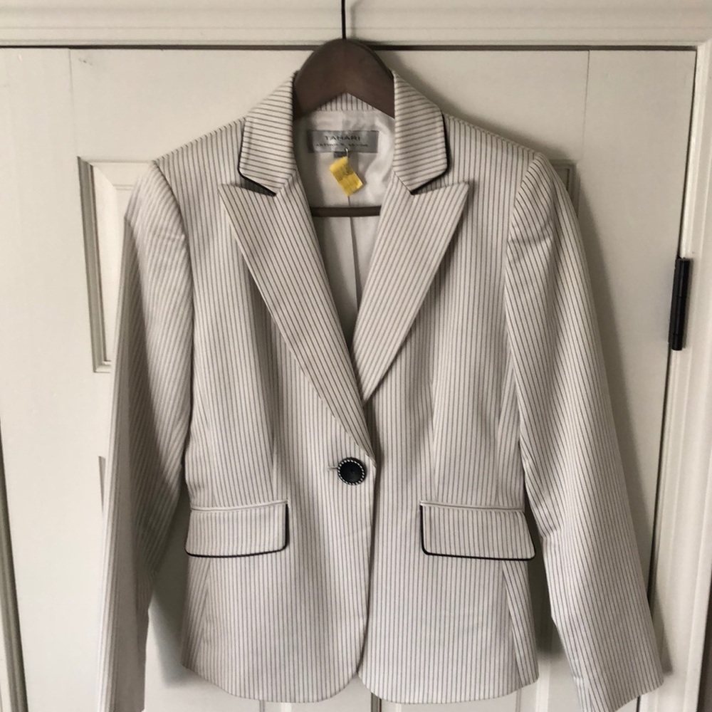 Woman’s blazer